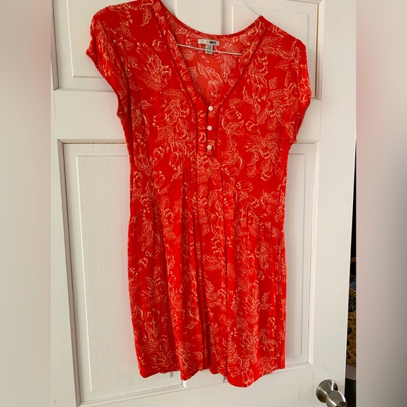 Red floral dress - Picture 1 of 3